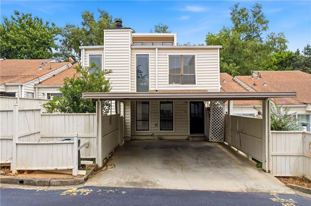 605 Serramonte Drive Marietta, GA 30068