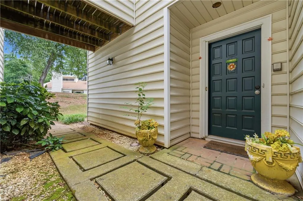 605 Serramonte Drive Marietta, GA 30068
