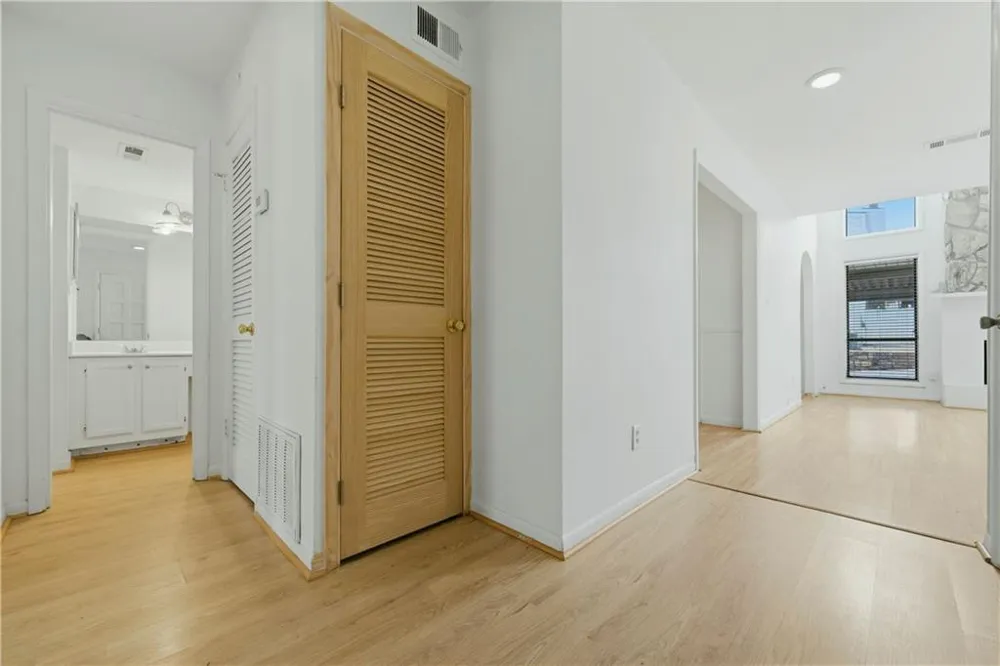 605 Serramonte Drive Marietta, GA 30068