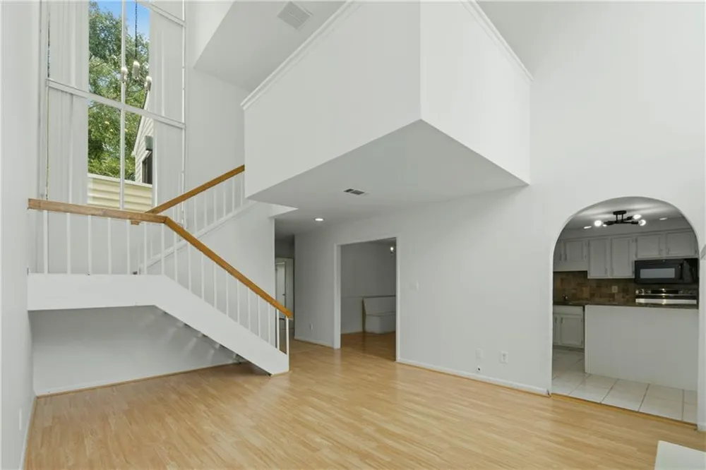 605 Serramonte Drive Marietta, GA 30068