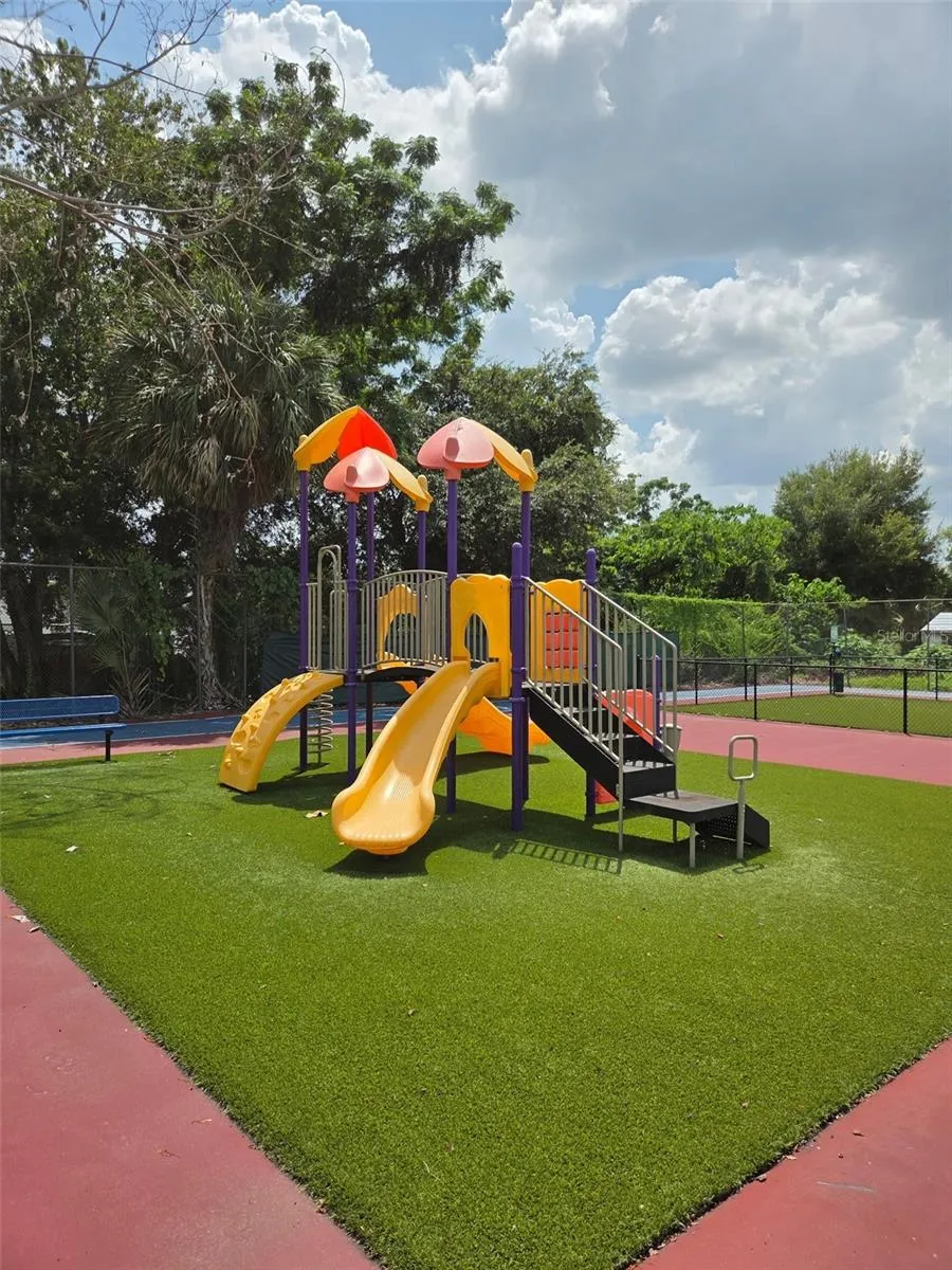 5860 LA COSTA DRIVE Orlando, FL 32807