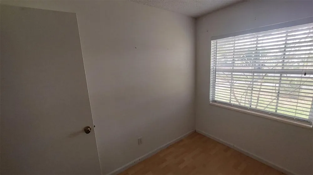 5860 LA COSTA DRIVE Orlando, FL 32807