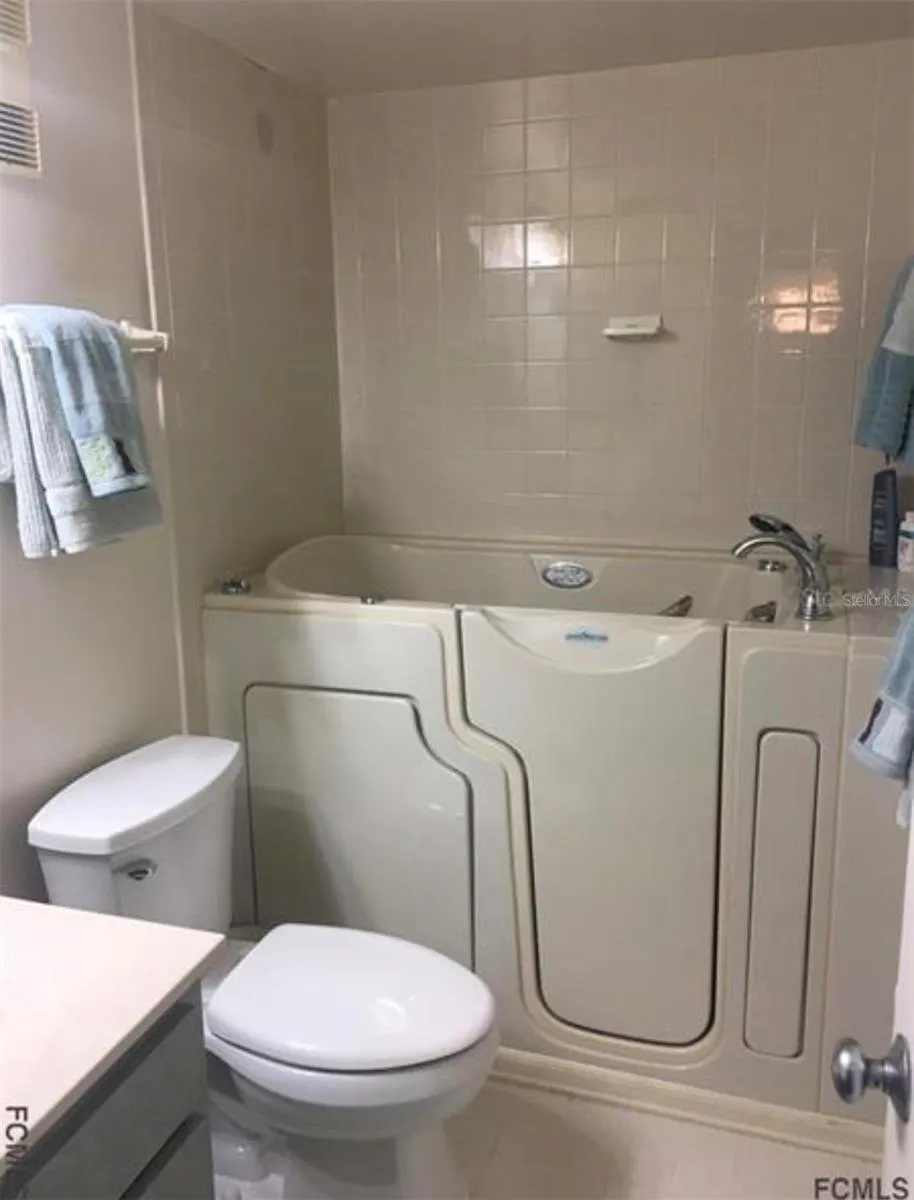 1601 CENTRAL AVENUE #704 Flagler Beach, FL 32136