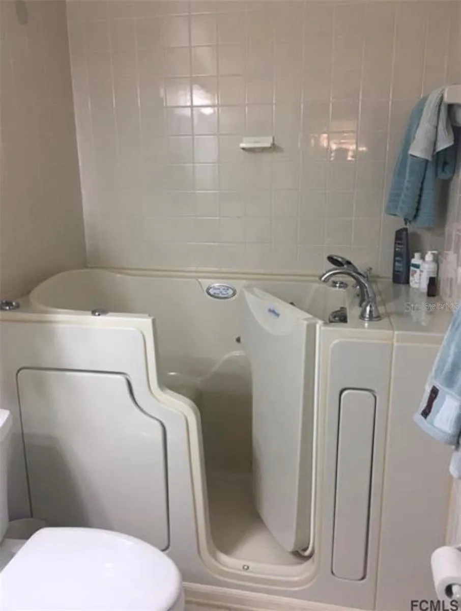 1601 CENTRAL AVENUE #704 Flagler Beach, FL 32136