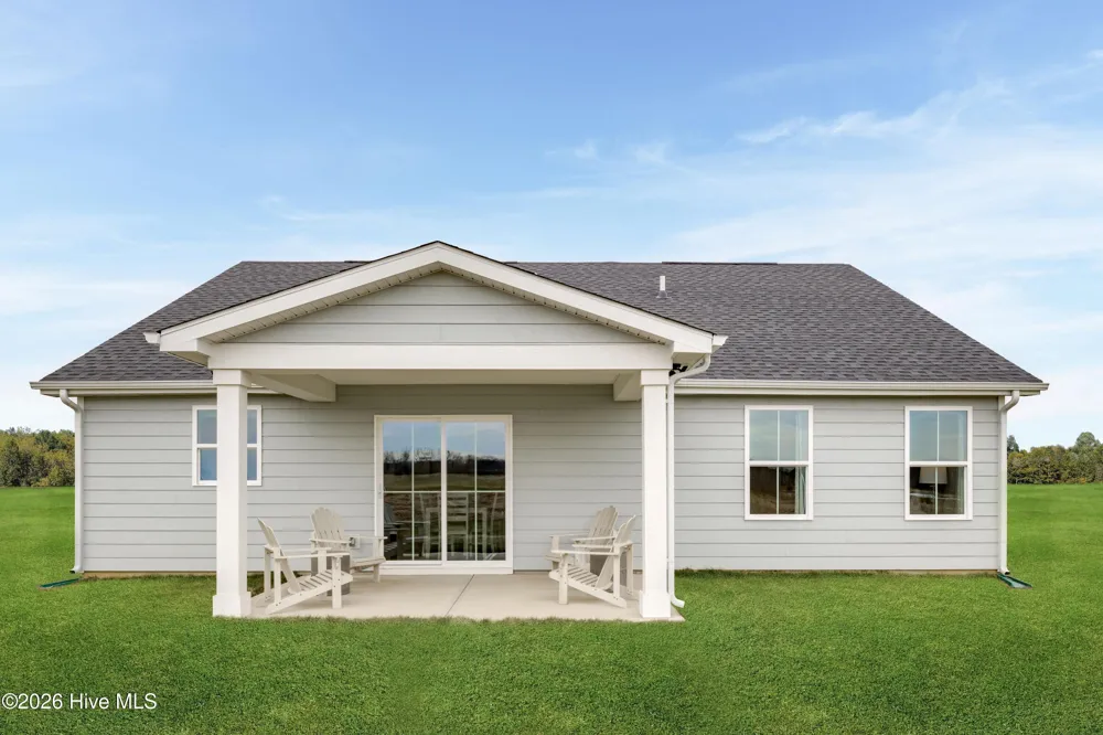 107 Bloom Street Moyock, NC 27958