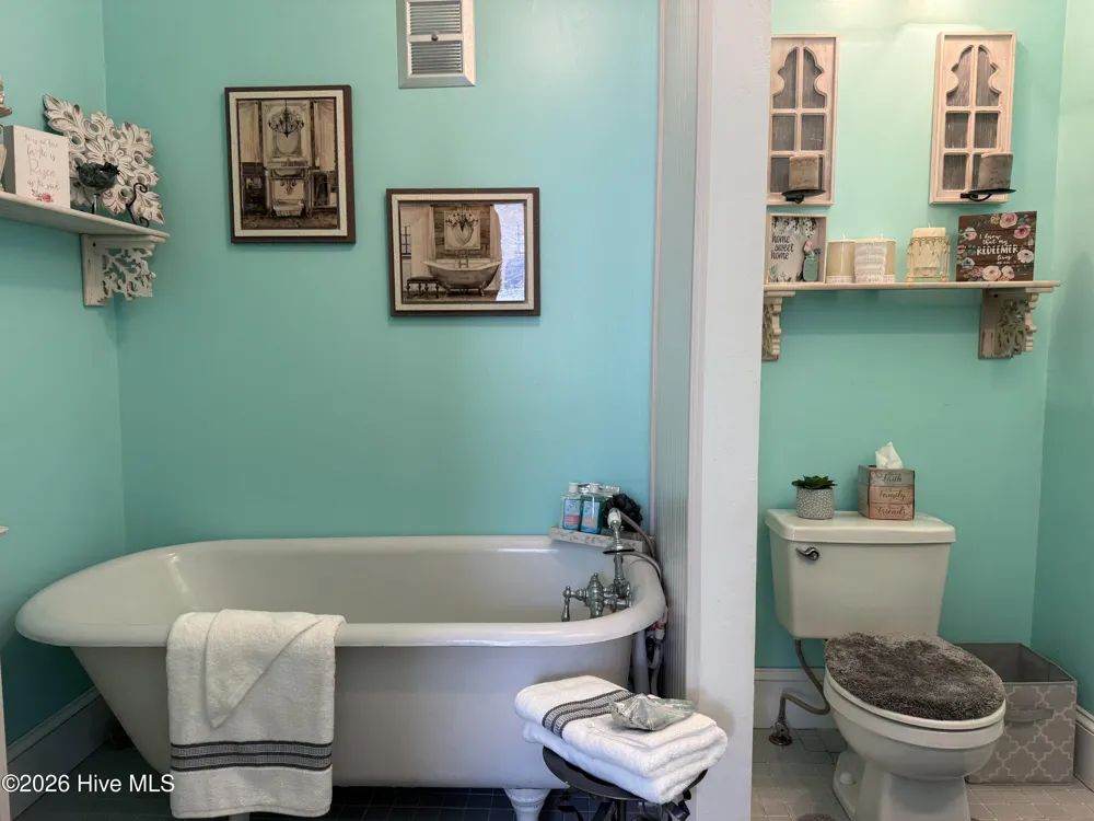 3643 Main Street Farmville, NC 27828
