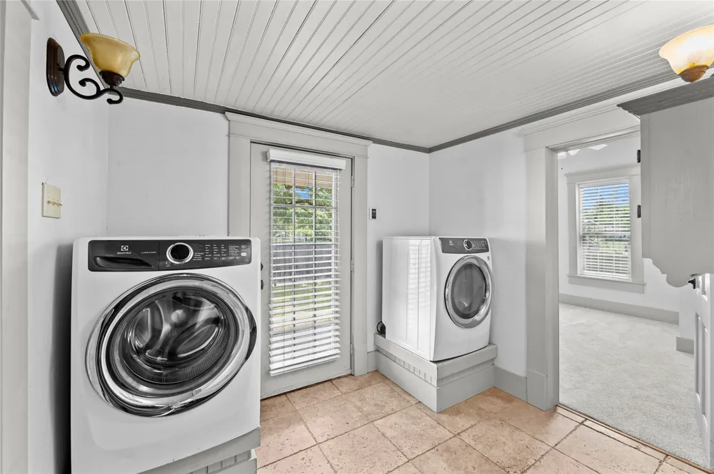 269 E Holley Street Alba, TX 75410