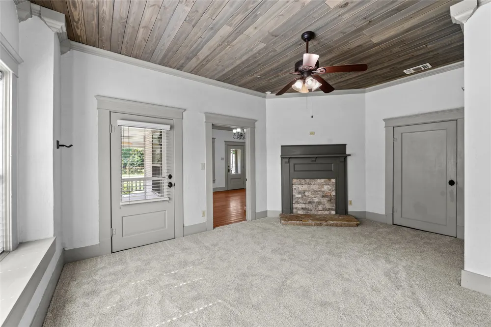 269 E Holley Street Alba, TX 75410