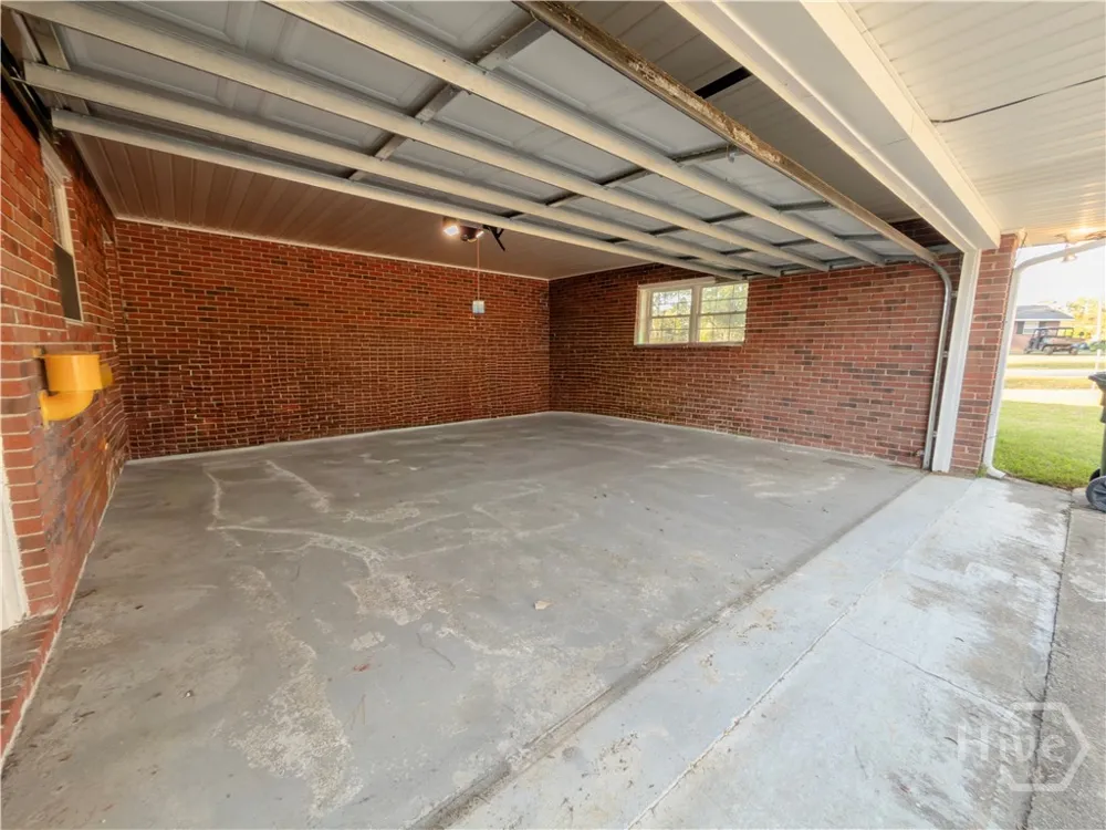 105 Edgewood Road Glennville, GA 30427