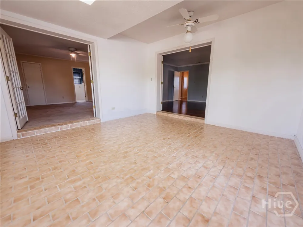 105 Edgewood Road Glennville, GA 30427