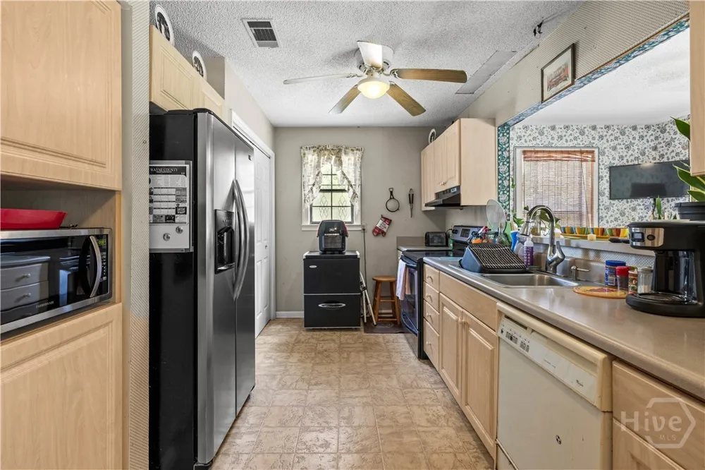 675 Foxwood Circle Jesup, GA 31545