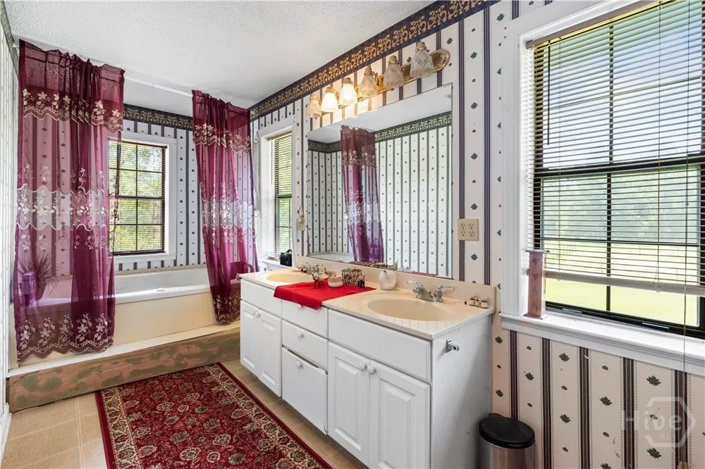 675 Foxwood Circle Jesup, GA 31545