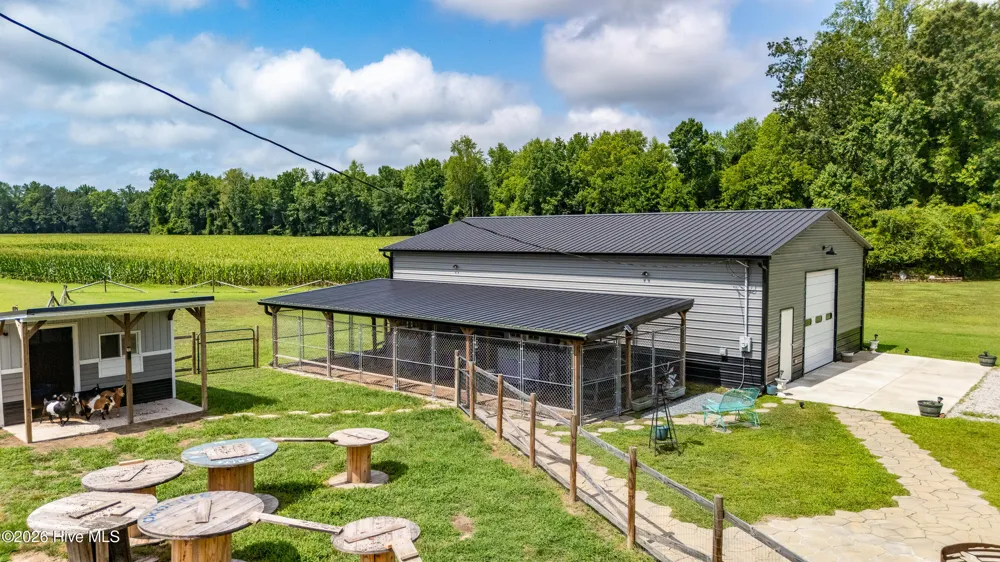 227 Country Club Trail Trenton, NC 28585
