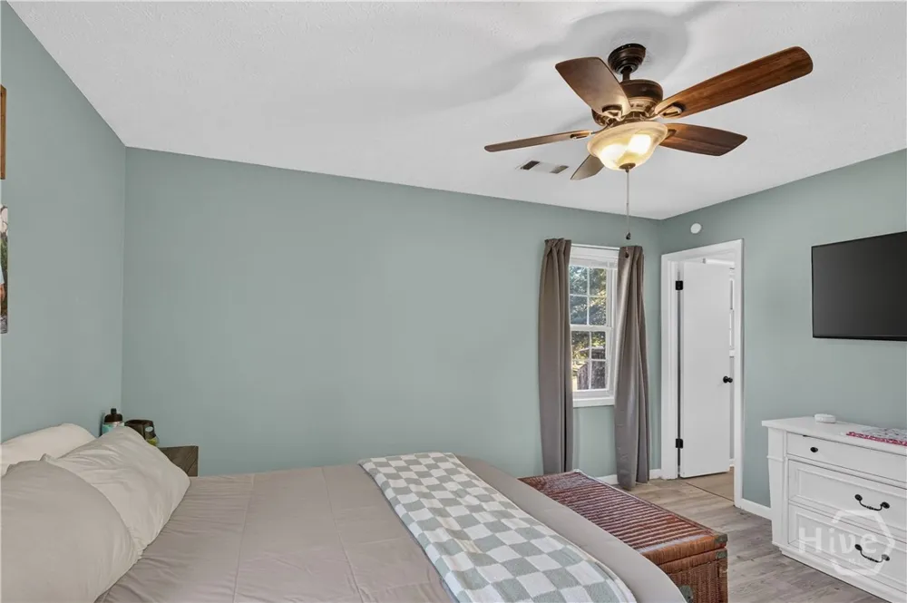 110 Queen Drive Glennville, GA 30427