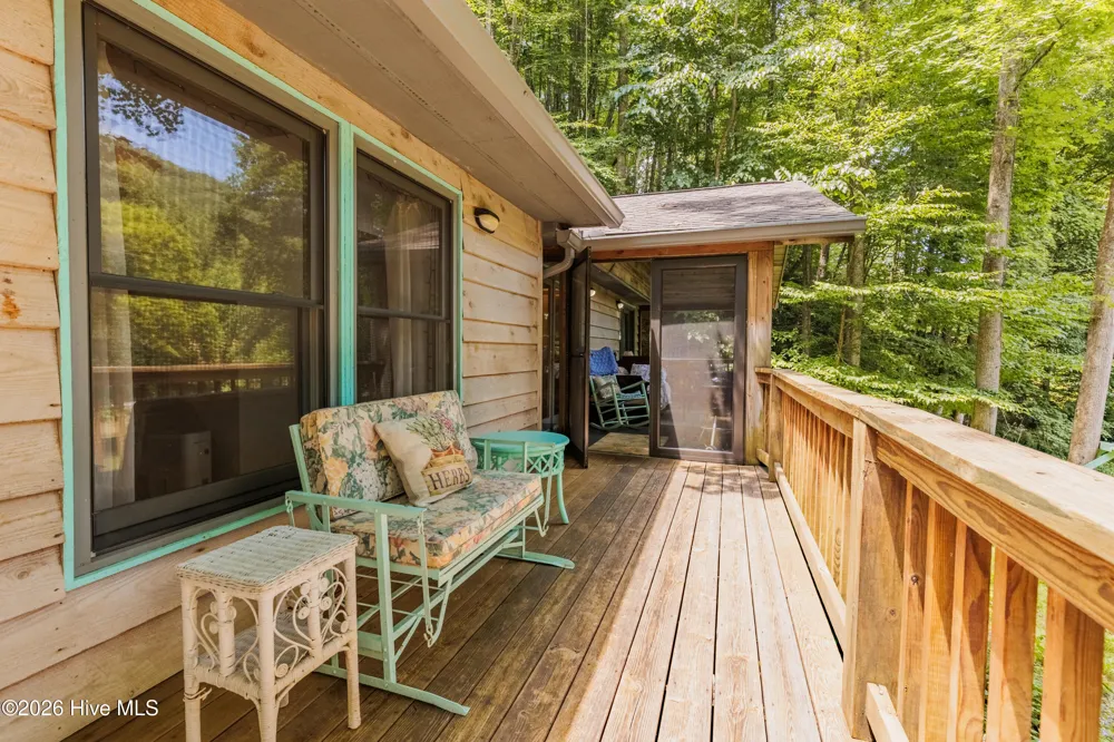 6488 Yellow Creek Road Robbinsville, NC 28771