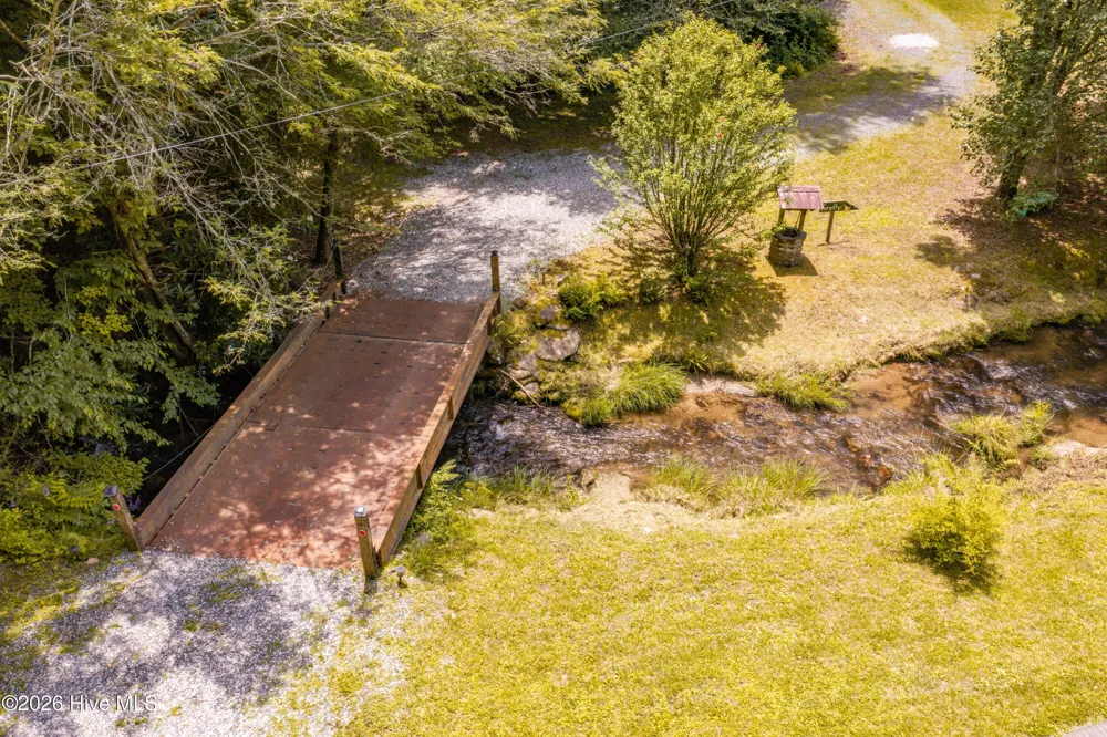 6488 Yellow Creek Road Robbinsville, NC 28771