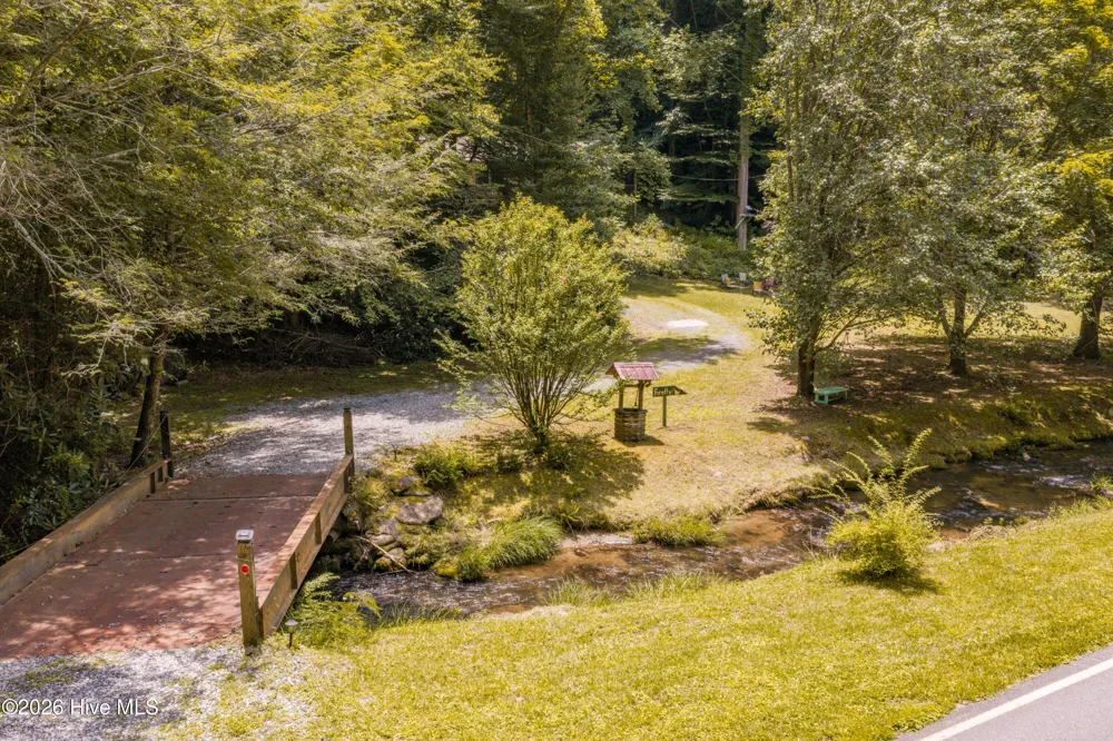 6488 Yellow Creek Road Robbinsville, NC 28771