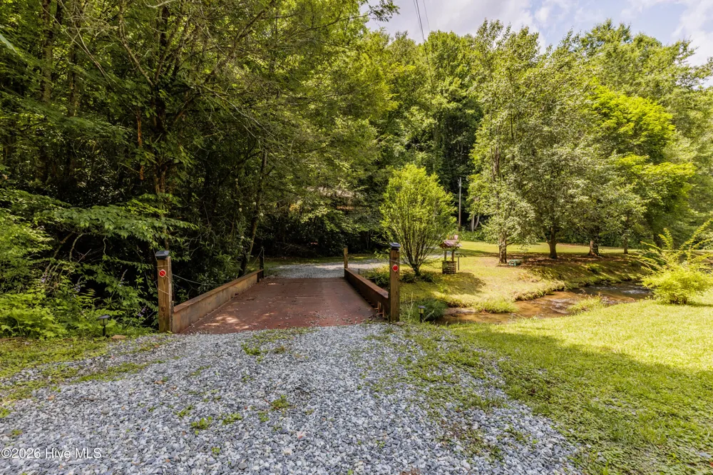 6488 Yellow Creek Road Robbinsville, NC 28771