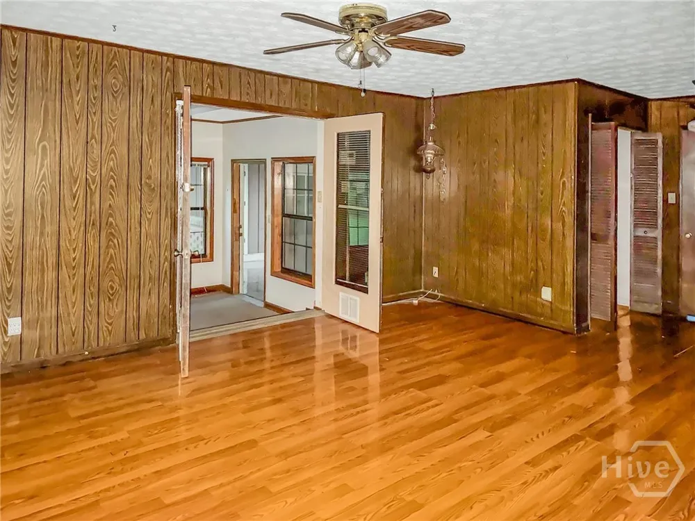 4115 LANTERN LANE Valdosta, GA 31602