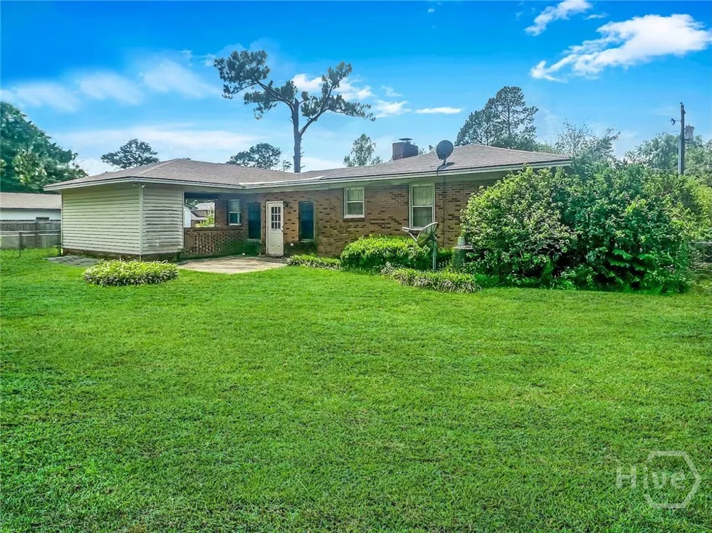 4115 LANTERN LANE Valdosta, GA 31602