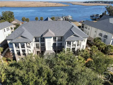 2805 River Oaks Drive