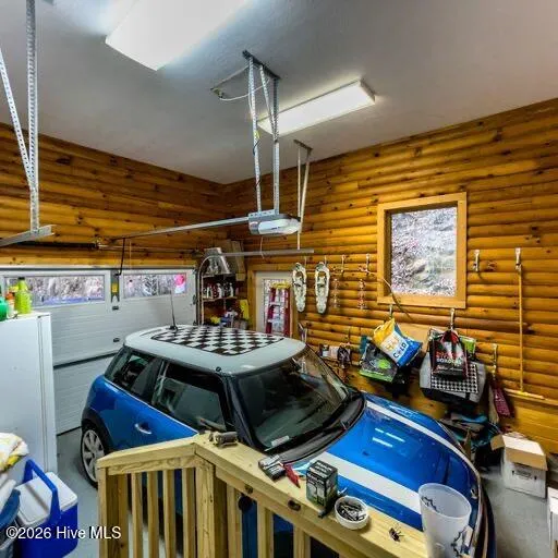 496 Holloway Road Robbinsville, NC 28771
