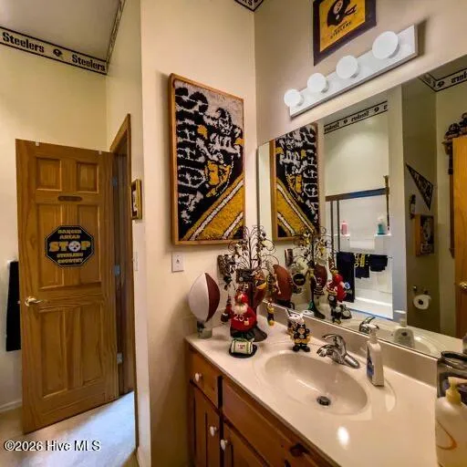 496 Holloway Road Robbinsville, NC 28771