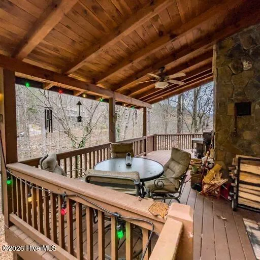 496 Holloway Road Robbinsville, NC 28771