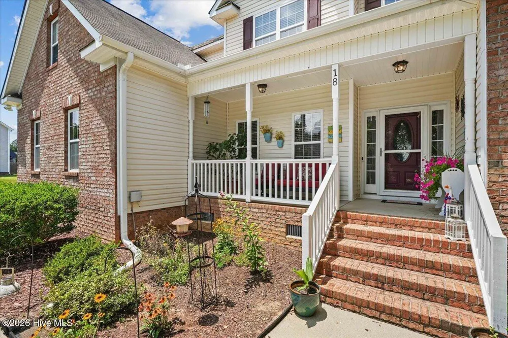 18 Treewood Lane Clayton, NC 27527