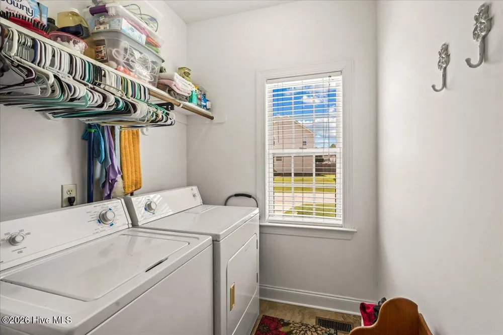 18 Treewood Lane Clayton, NC 27527