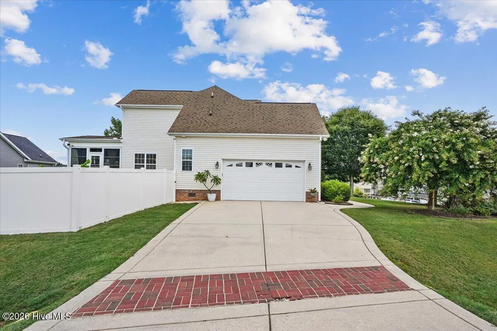 18 Treewood Lane Clayton, NC 27527