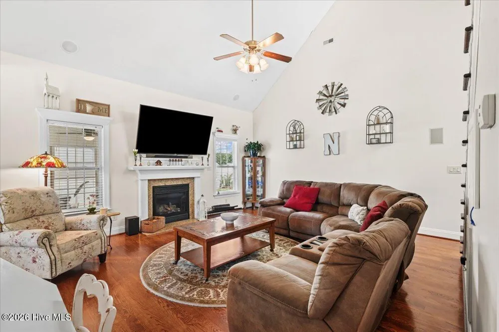 18 Treewood Lane Clayton, NC 27527
