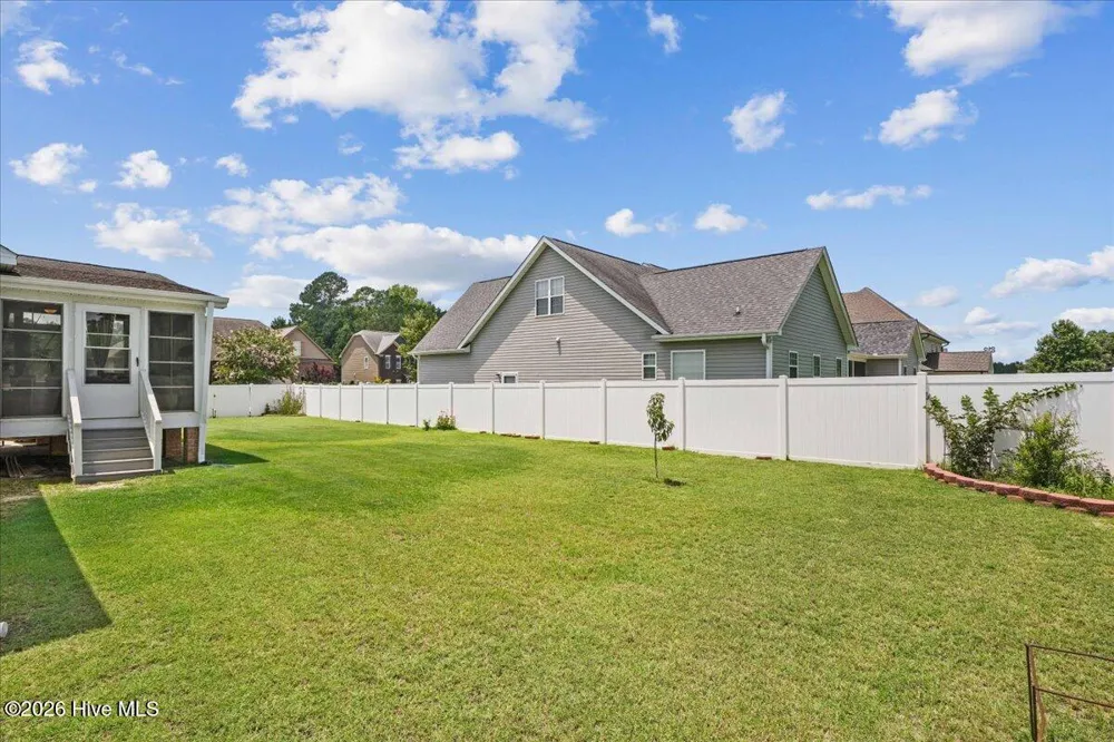 18 Treewood Lane Clayton, NC 27527