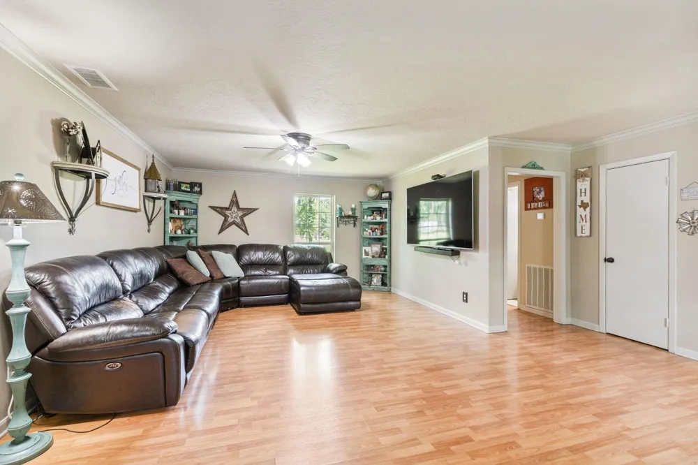 11291 Darby Loop Conroe, TX 77385