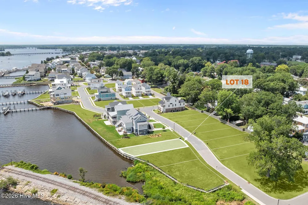 207 S Charlotte Street Washington, NC 27889