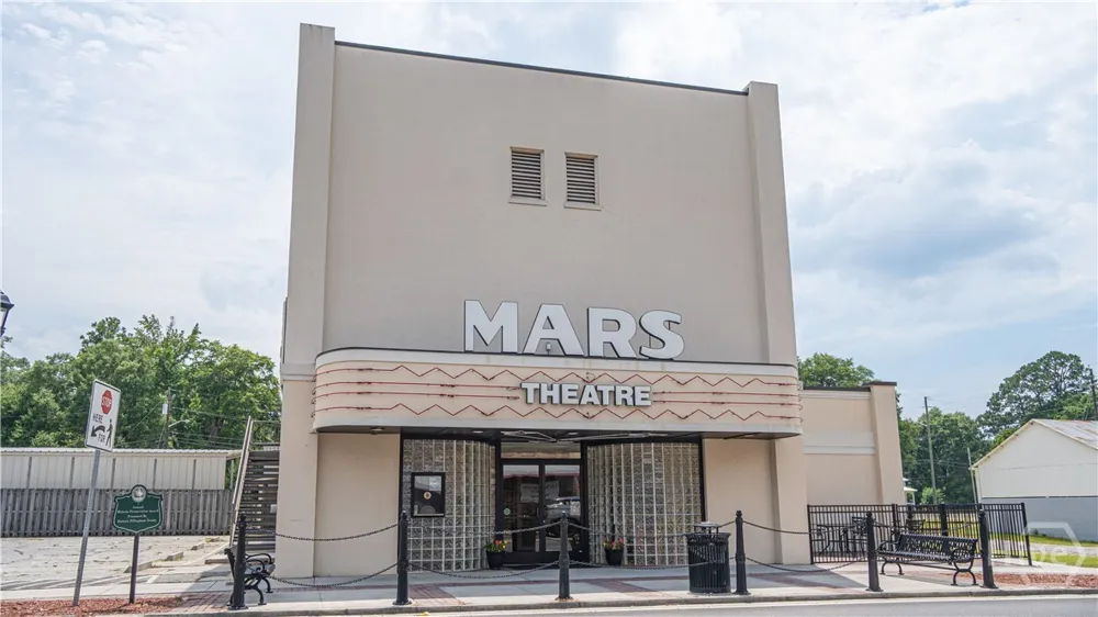 W Madison Street Springfield, GA 31329