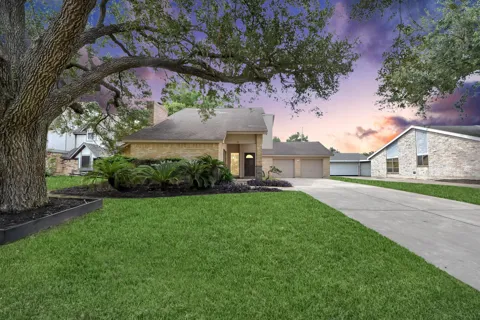 407 Hedgecroft Drive