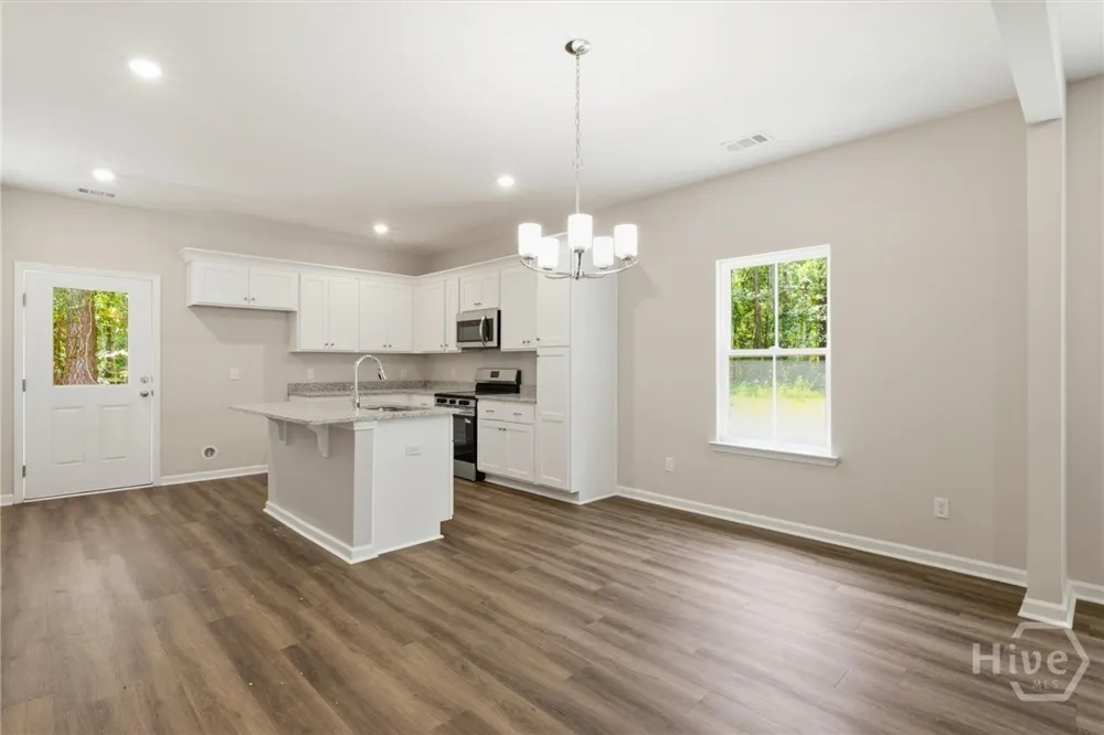 1300 Kentucky Street Darien, GA 31305