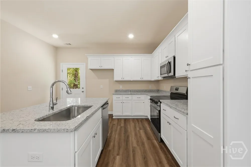 1300 Kentucky Street Darien, GA 31305
