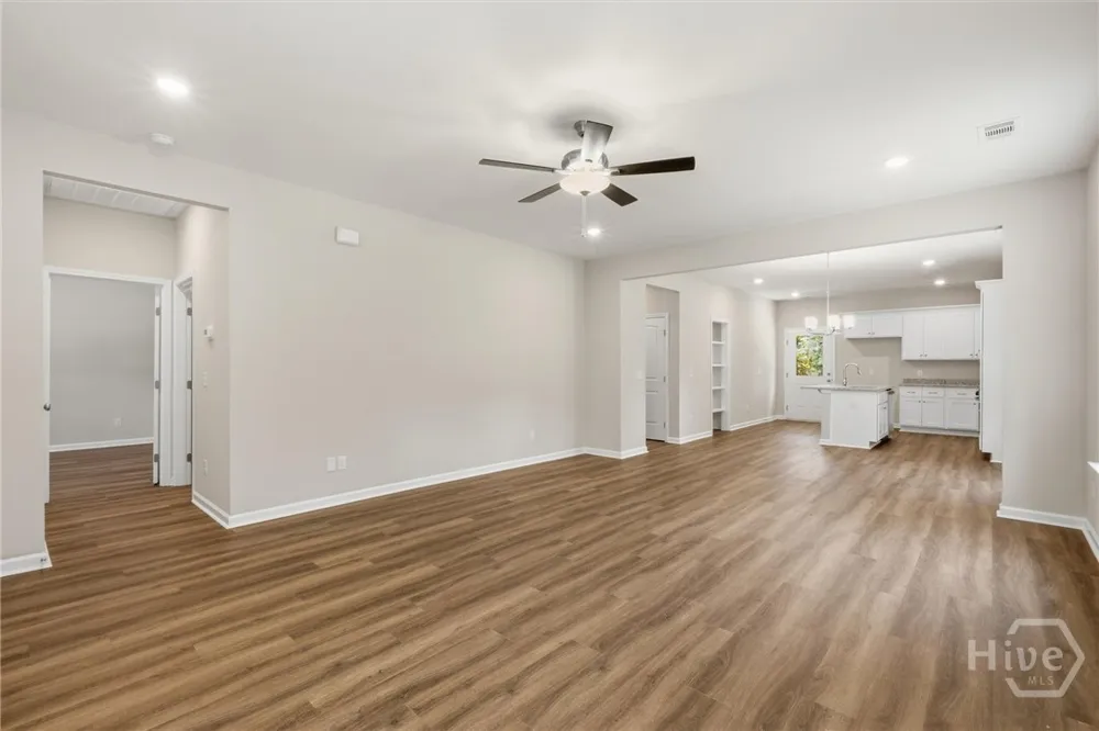 1300 Kentucky Street Darien, GA 31305