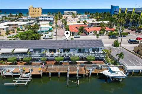 1800 Ocean Dr #203