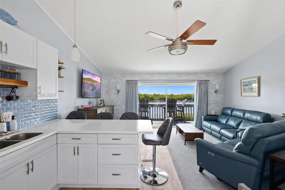 1800 Ocean Dr #203 Hollywood, FL 33019
