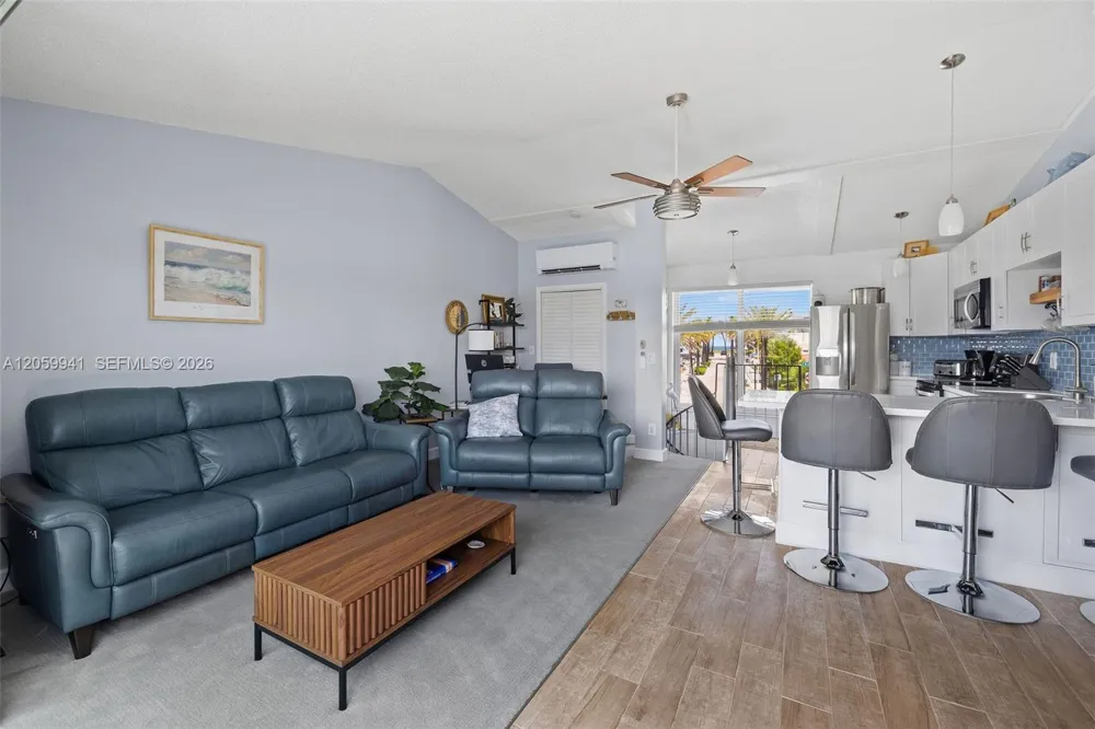1800 Ocean Dr #203 Hollywood, FL 33019
