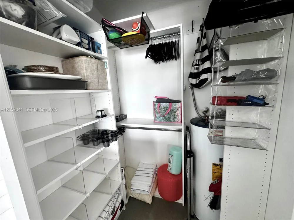 1800 Ocean Dr #203 Hollywood, FL 33019
