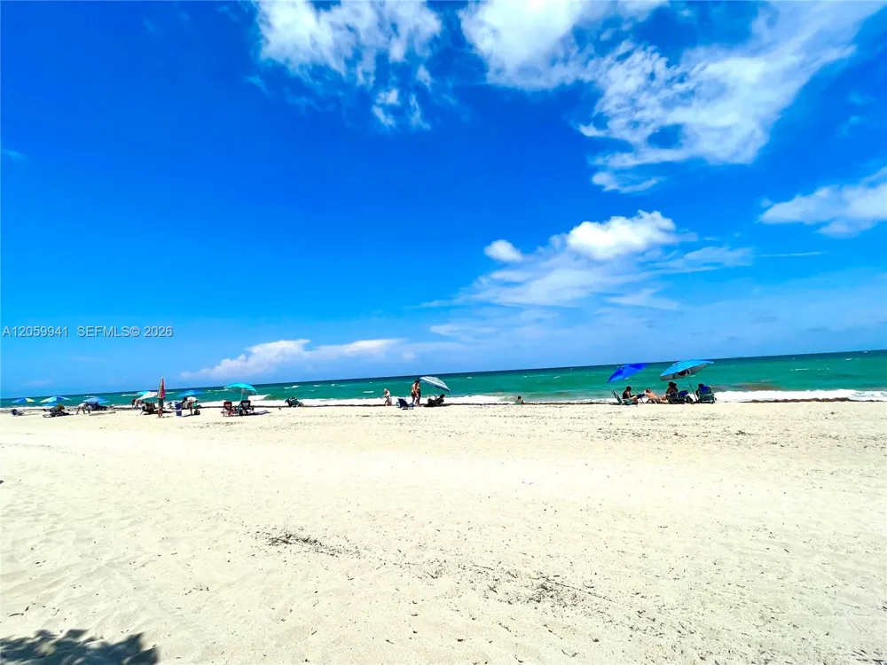 1800 Ocean Dr #203 Hollywood, FL 33019