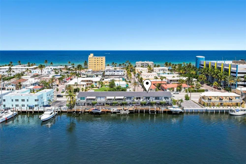 1800 Ocean Dr #203 Hollywood, FL 33019
