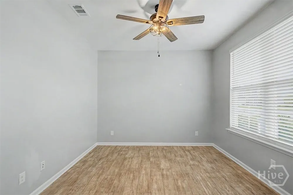 18 Minning Loop Richmond Hill, GA 31324