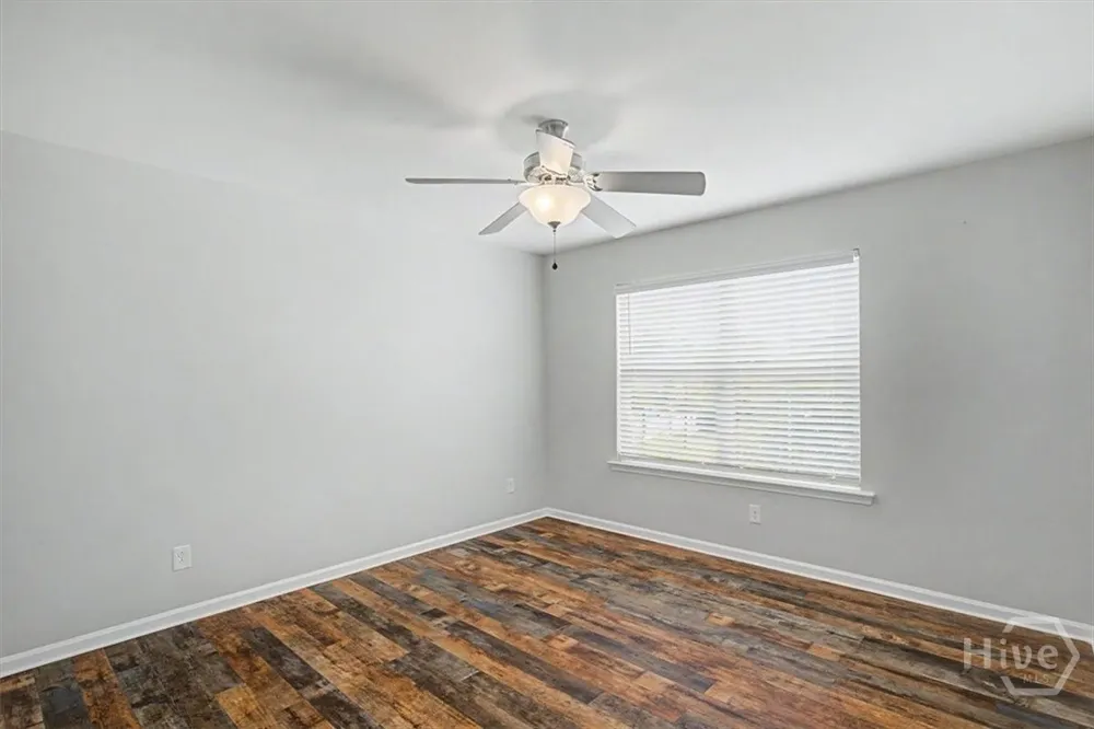 18 Minning Loop Richmond Hill, GA 31324