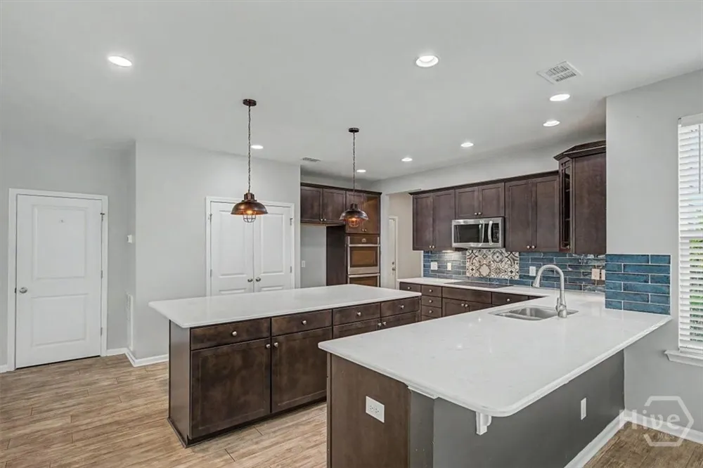 18 Minning Loop Richmond Hill, GA 31324