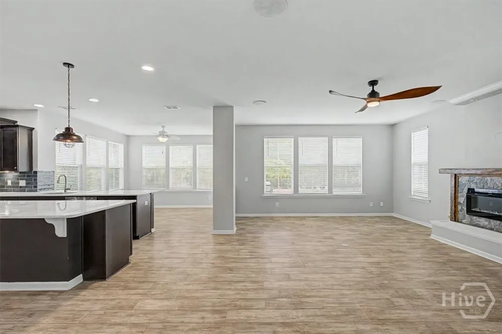 18 Minning Loop Richmond Hill, GA 31324